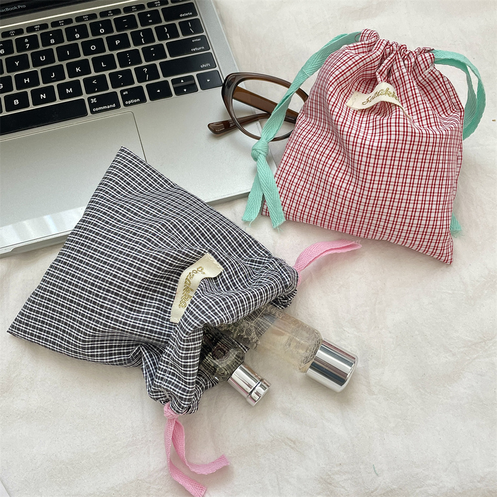 New Plaid Storage Drawstring B - Christmas Throw Blanket recensione e prezzo