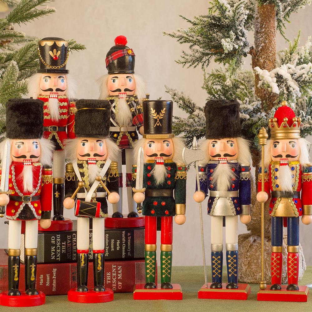 Merry Christmas Vintage Christ - Nutcracker Figurine recensione e prezzo