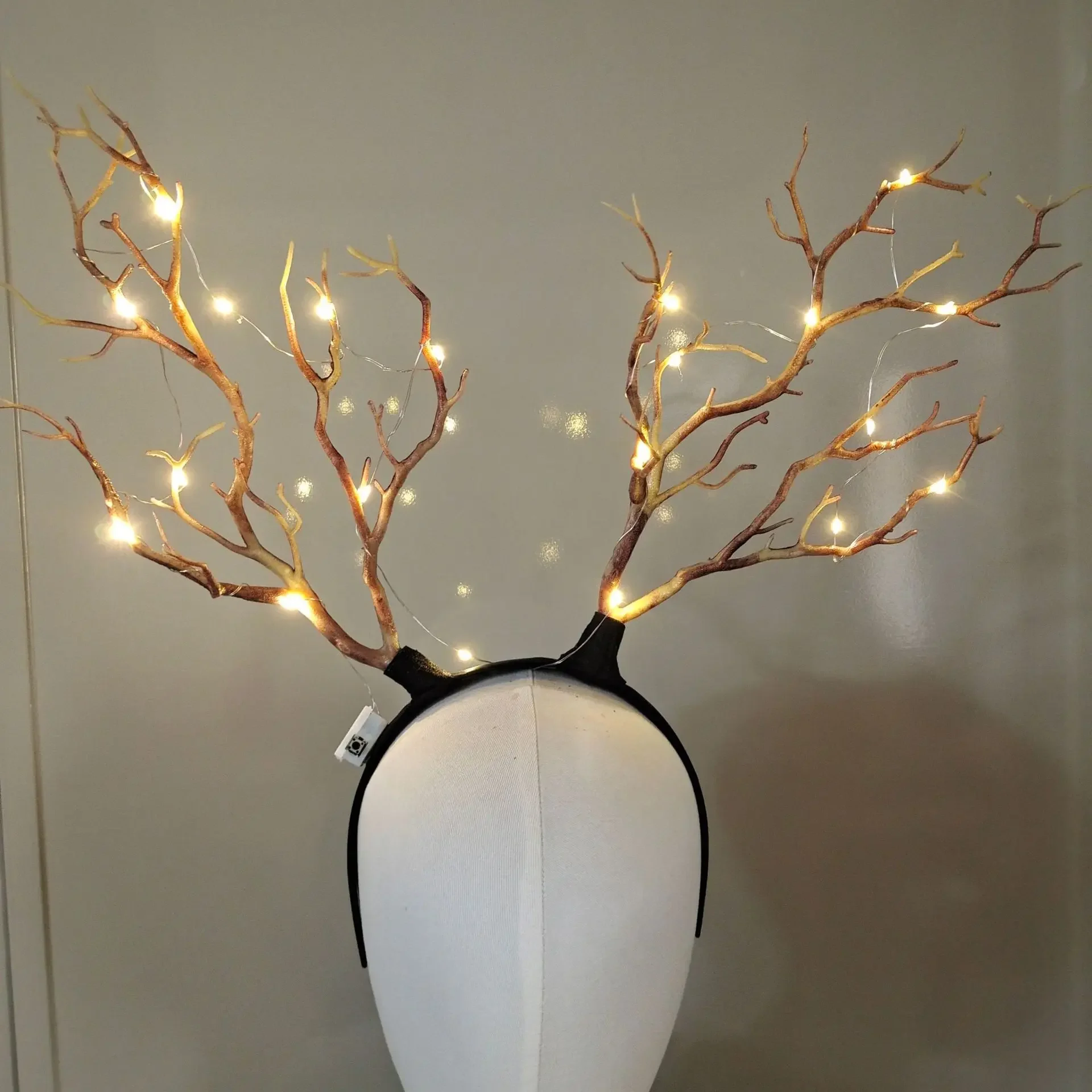 Women Girls Light Up Glowing R - Reindeer Antlers Headband recensione e prezzo