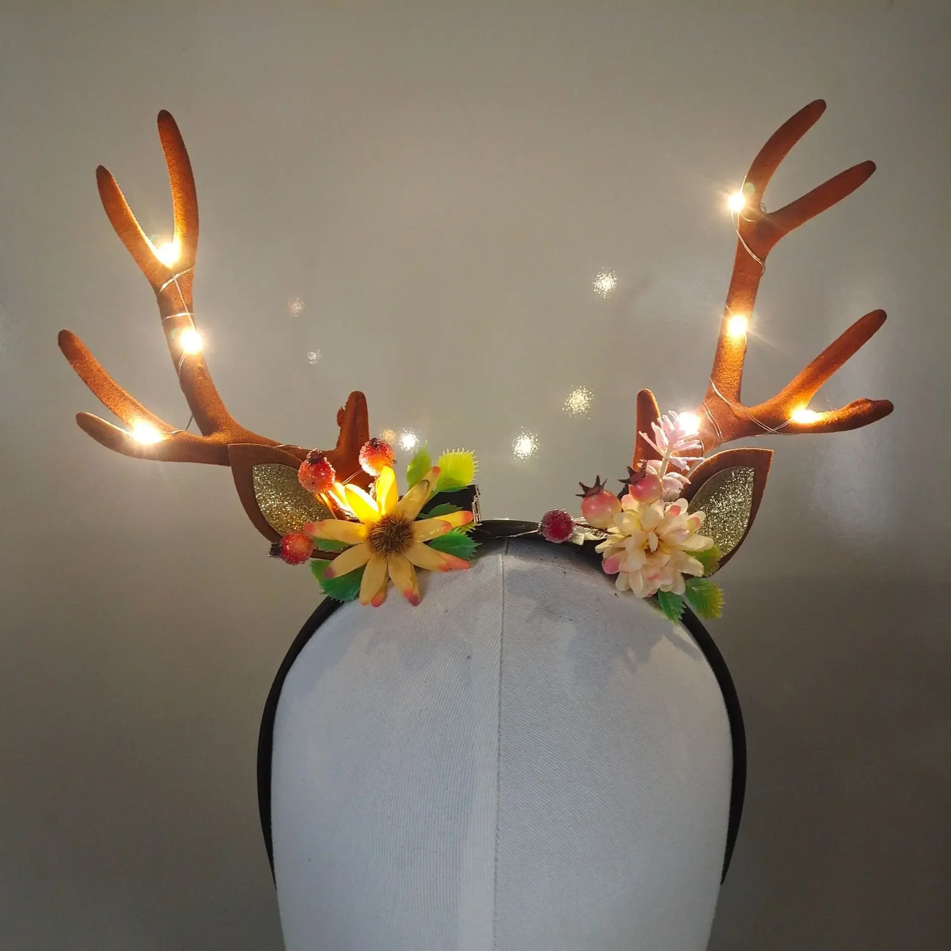 Women Girls Light Up Glowing R - Reindeer Antlers Headband recensione e prezzo