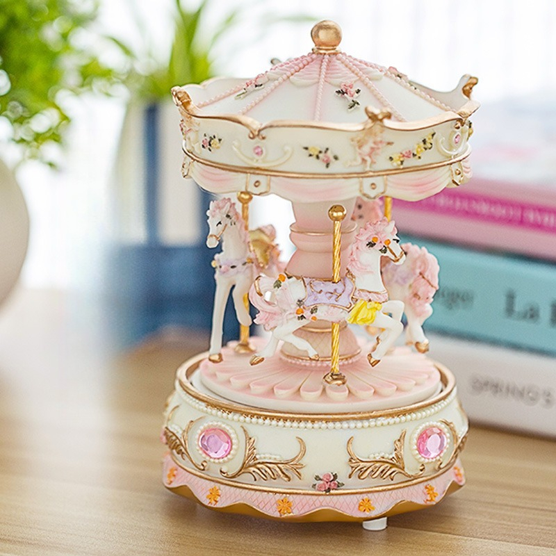 Handmade Resin Carousel Music  - Snow Globe Musical recensione e prezzo