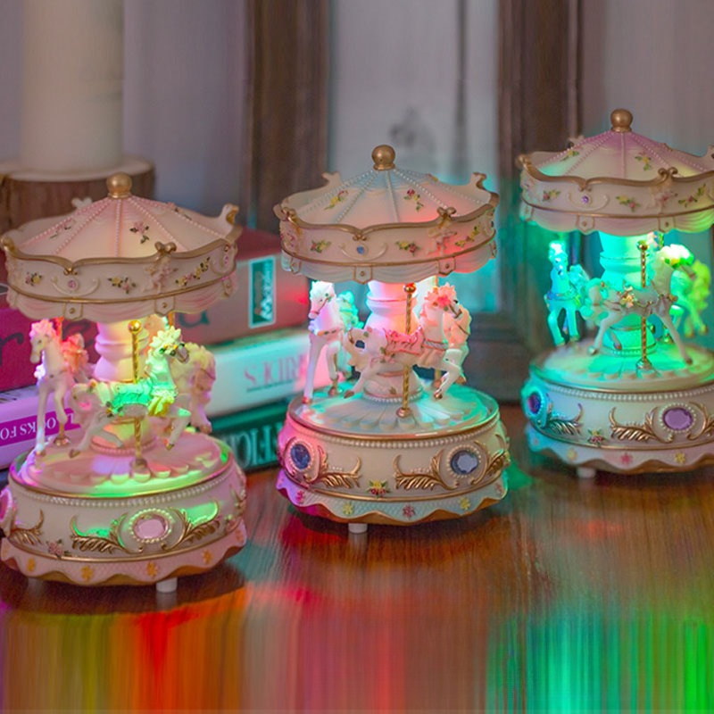 Handmade Resin Carousel Music  - Snow Globe Musical recensione e prezzo